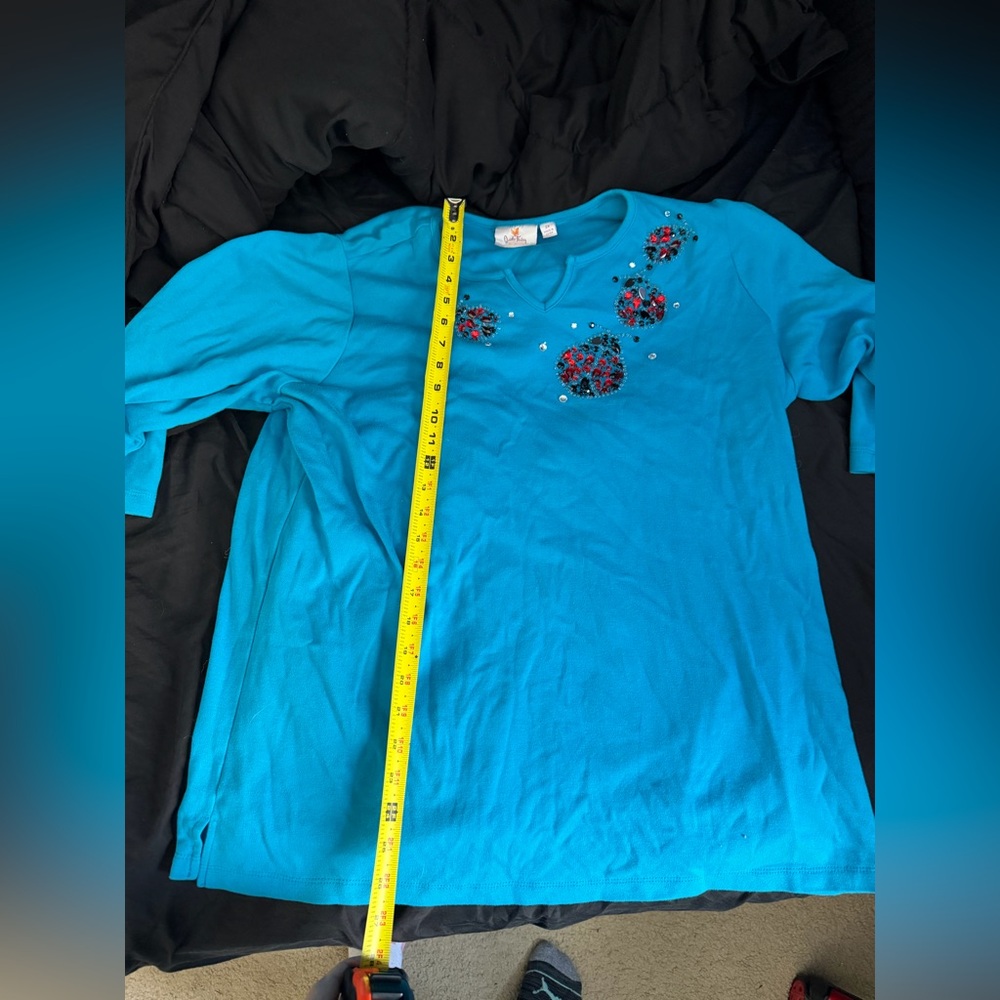 Quacker Factory Teal Top with Floral Embellishments - Picture 7 of 10